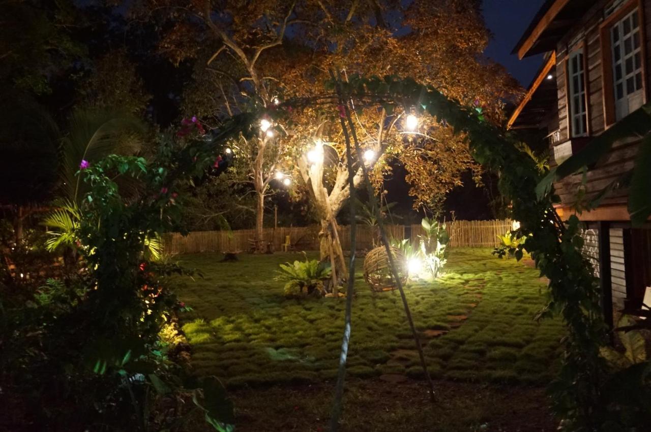 Peaceland Hostel بنغلاو المظهر الخارجي الصورة